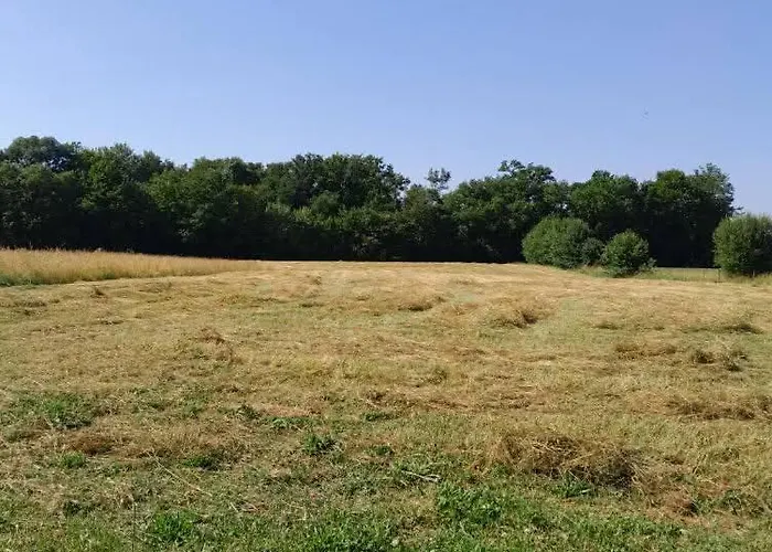 Au Refuge De Lahontan Castelnau-dʼAuzan